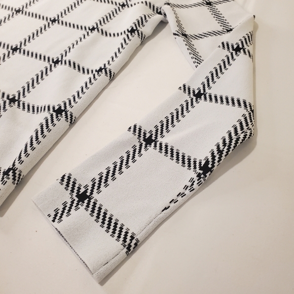 NWT$750 Stella McCartney White Black Plaid Compact Turtleneck Top Sweater - Picture 8 of 14